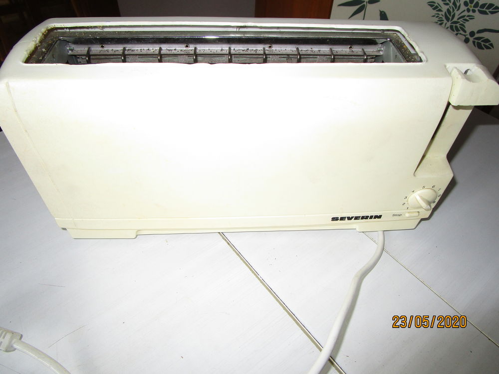 GRILLE PAIN SEVERIN Vélos