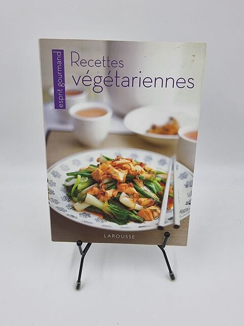 Livre Recettes Vgtariennes (Esprit Gourmand) Larousse  4 Vulbens (74)