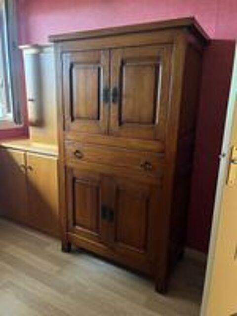   RECHERCHE PERS POUR DEBARRASER MEUBLES 