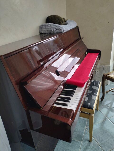 PIANO DROIT KAWAI 15E 2900 Pornic (23)