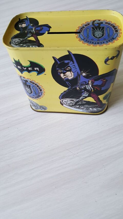 Tirelire BATMAN vintage 8 Sautron (44)