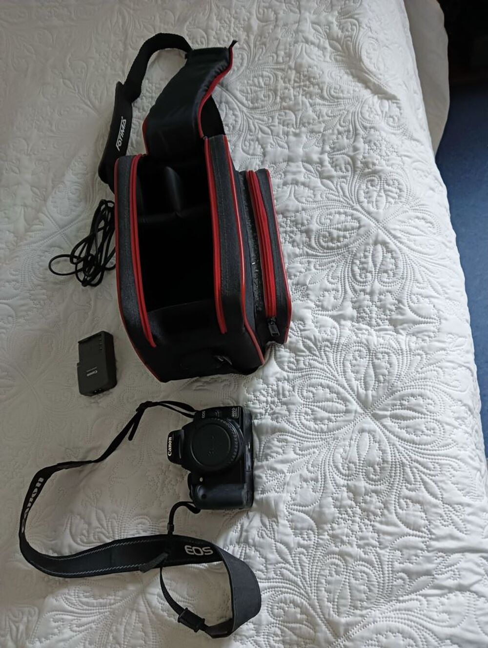 accessoire photo boitier 400D nu + sacoche Photos/Video/TV