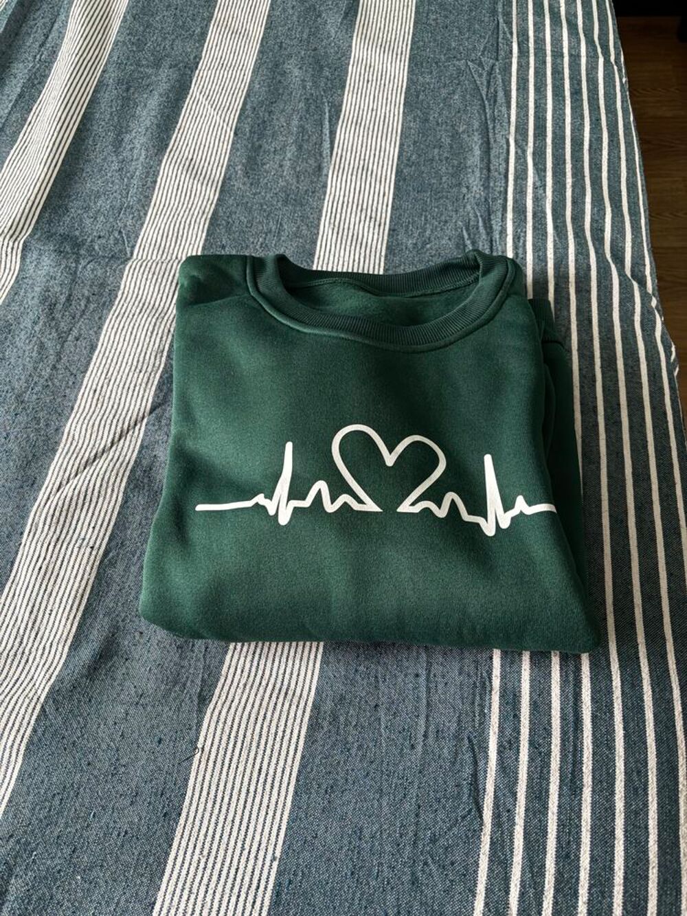 Lot v&ecirc;tements femmes quasi neufs 
Taille 44 Vêtements