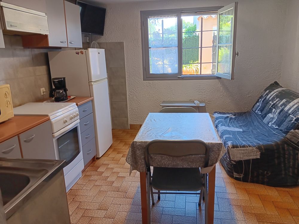   Louons F2 meublé 2personns10mn desplages à pieds  Provence-Alpes-Côte d'Azur, Mandelieu-la-Napoule (06210)