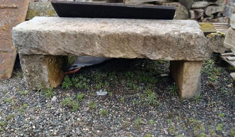 Diverses bancs en pierre Décoration