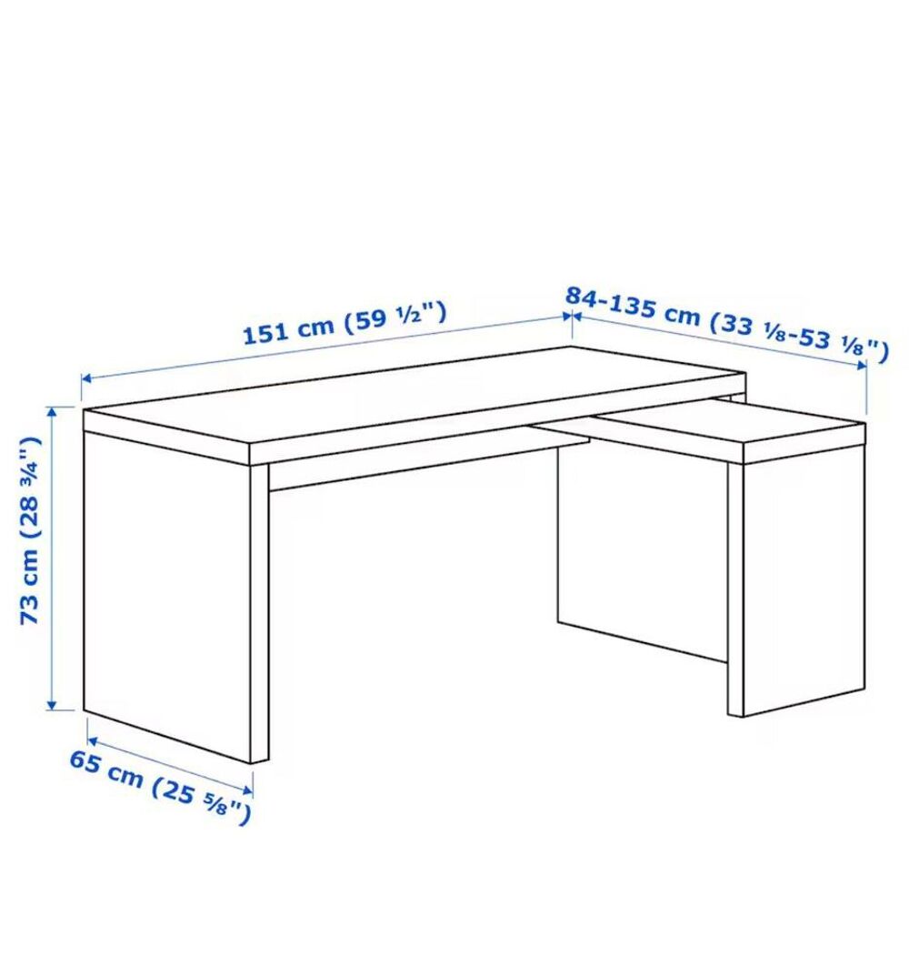 bureau en bon &eacute;tat Meubles