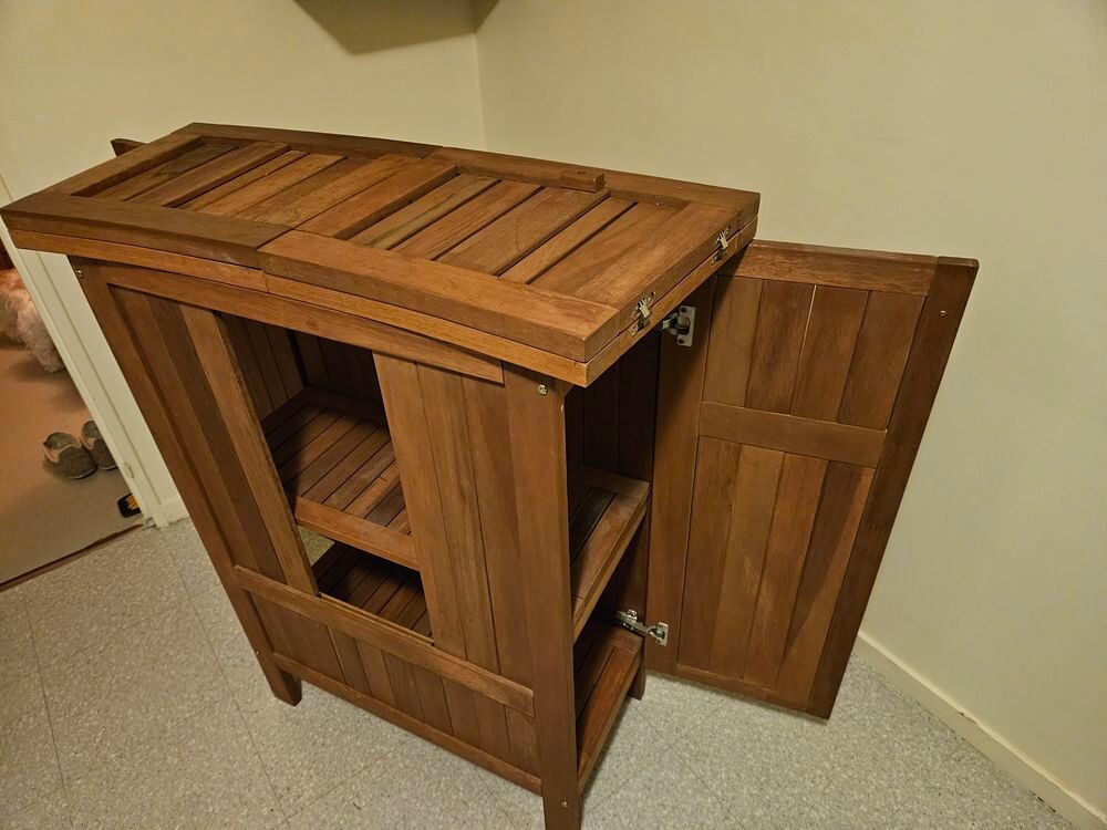 Bar en bois exotique Meubles