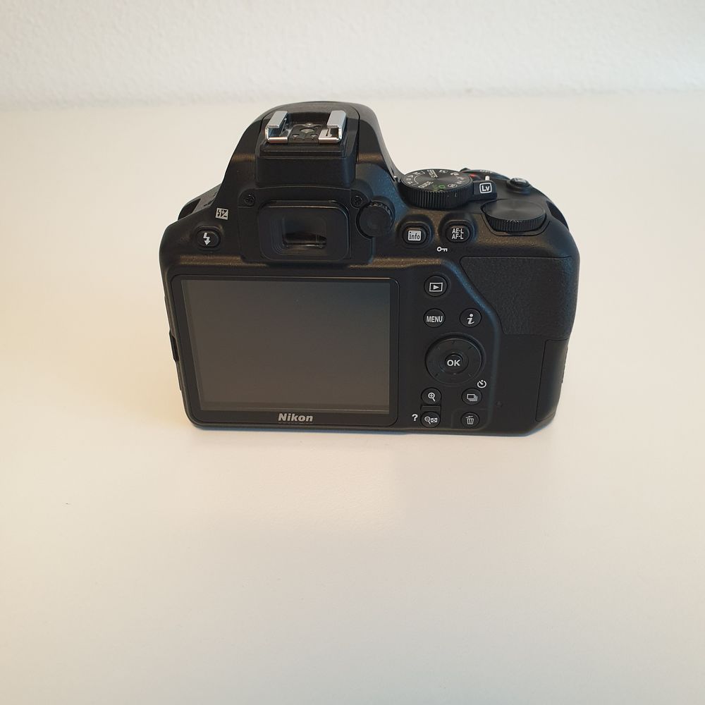 Nikon D3500+Objectif et accessoires
Photos/Video/TV