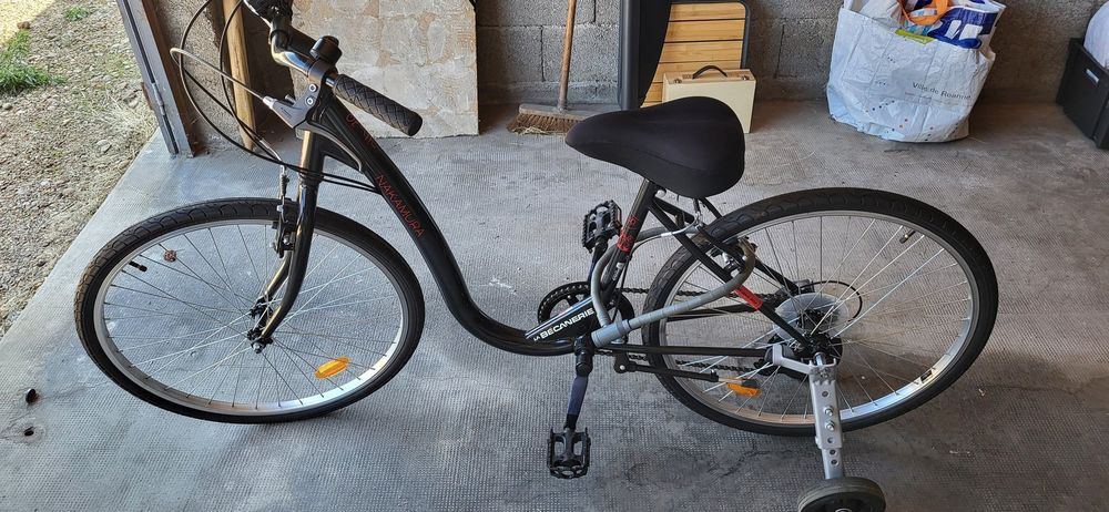 v&eacute;lo ville femme marque NAKAMURA taille 26 pouces Vélos