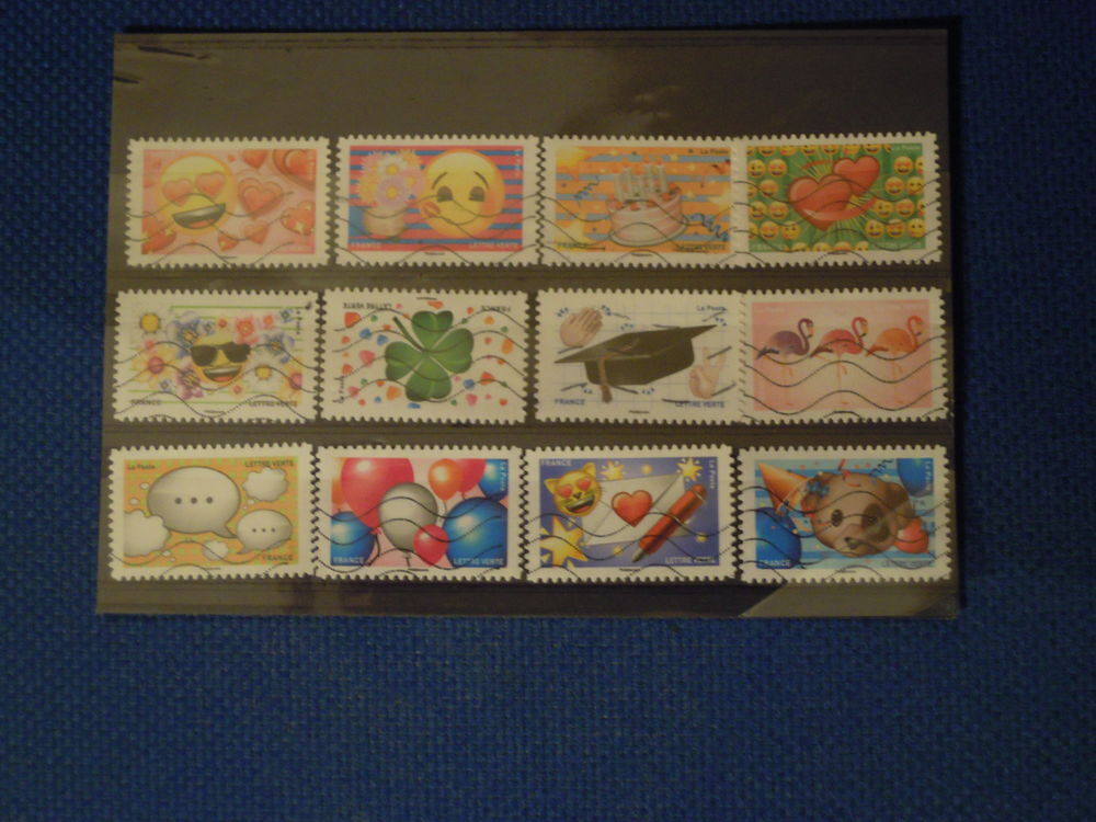 LOT 62 TIMBRES FRANCE OBLITERES AUTO ADHESIFS 