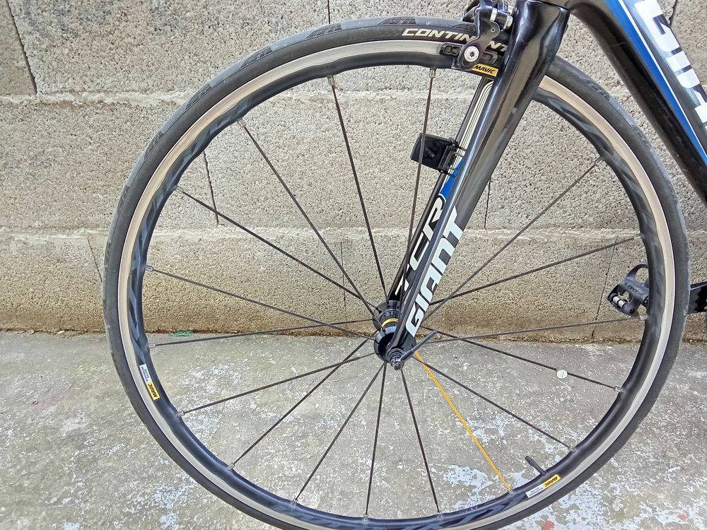 V&eacute;lo de route giant tcr advanced 2 pro Vélos