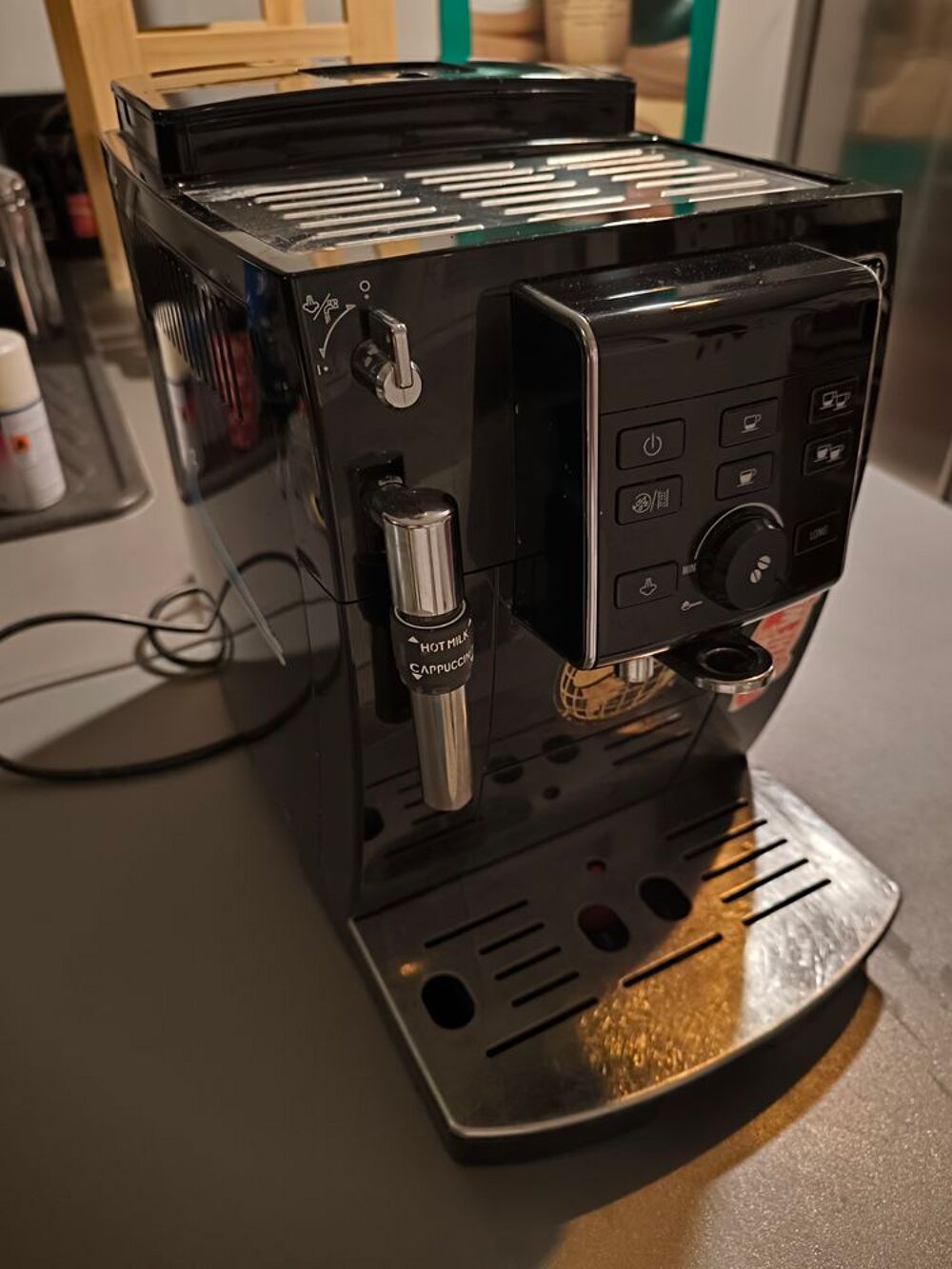 Cafeti&egrave;re Delonghi automatique Electroménager