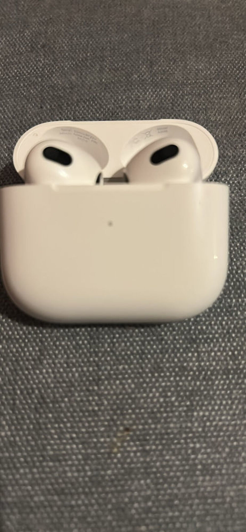 Apple AirPods (3&aacute;&micro;‰ g&eacute;n&eacute;ration) avec Bo&icirc;tier de Charge MagSafe €‹€‹€‹€‹€‹€‹€‹ Audio et hifi