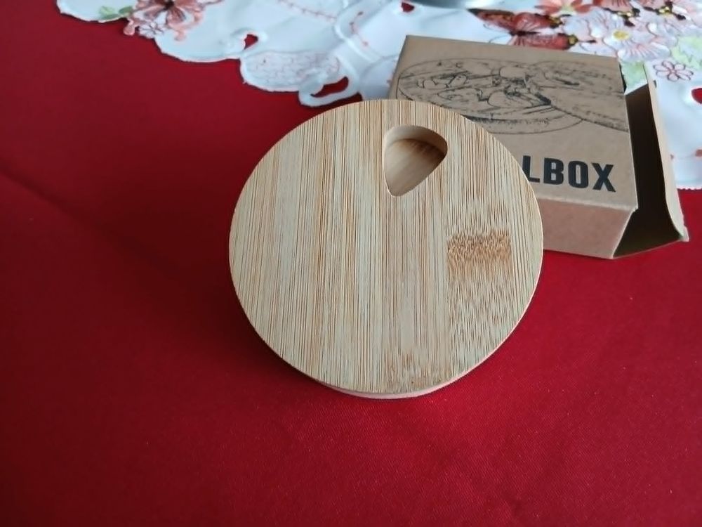  Joli pilulier 7 jours en bois artisanal N&deg; 1439 