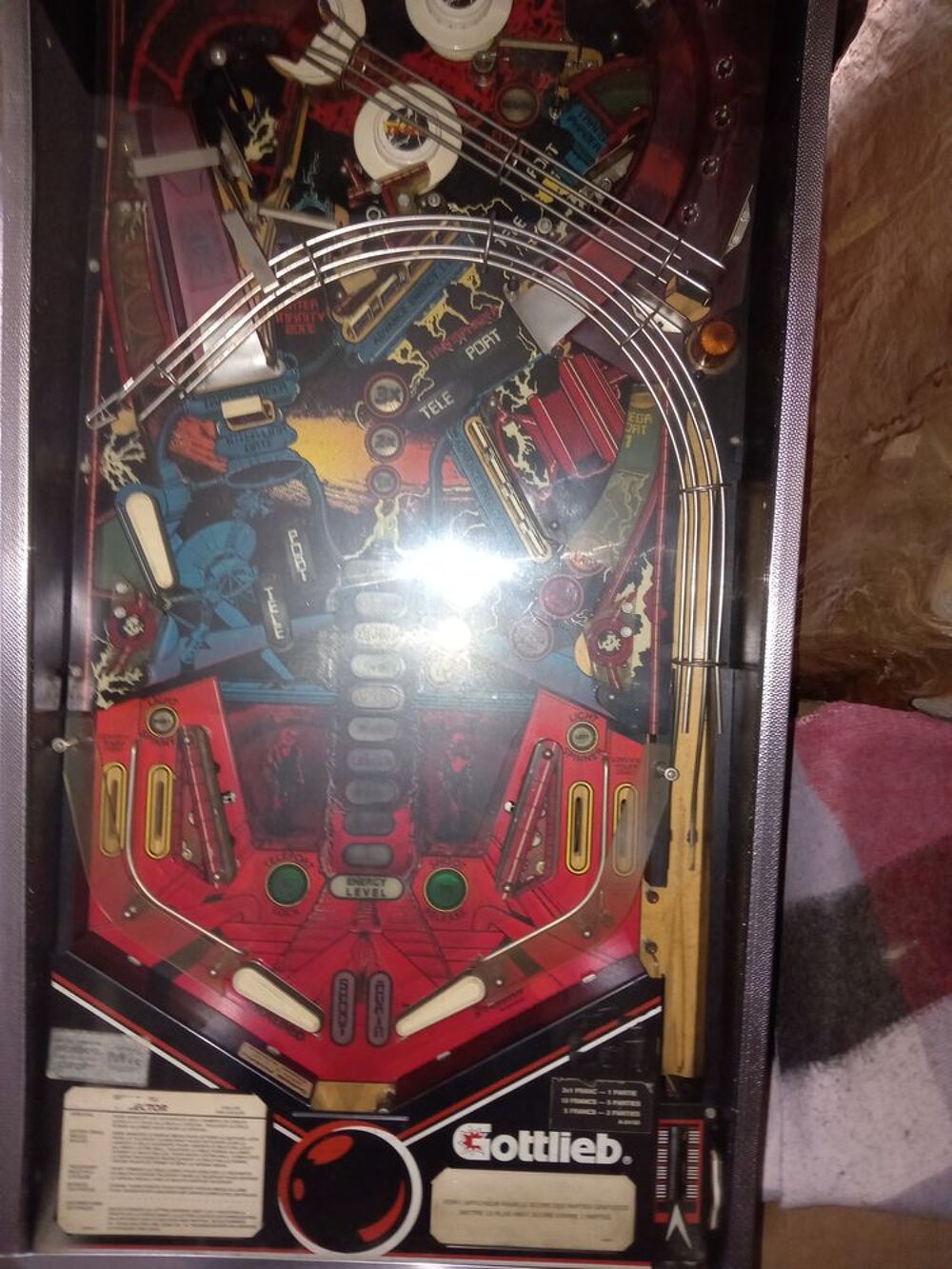 FLIPPER de COLLECTION GOTTLIEB TX-SECTOR sorti en MARS 1988 