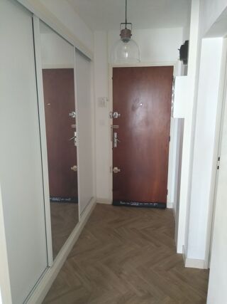  Appartement à louer 2 pièces 40 m²