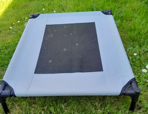 Lit de camp pour chien 15 22100 Dinan