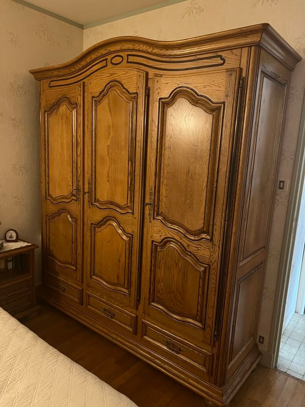 Chambre compl&egrave;te Meubles