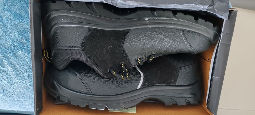 Chaussures de s&eacute;curit&eacute; Chaussures