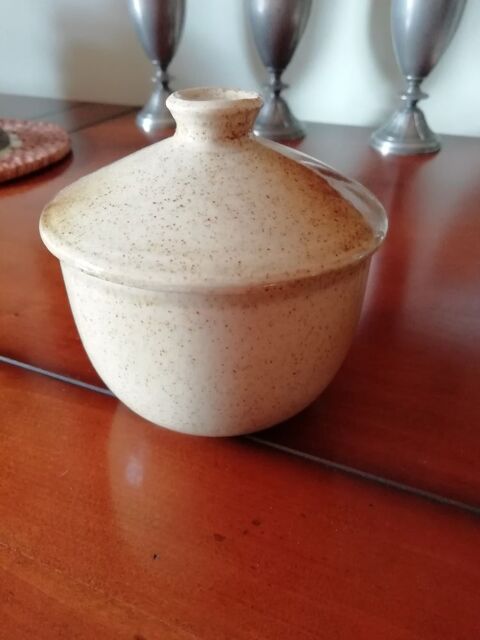 Sucrier 9 L�signy (77)