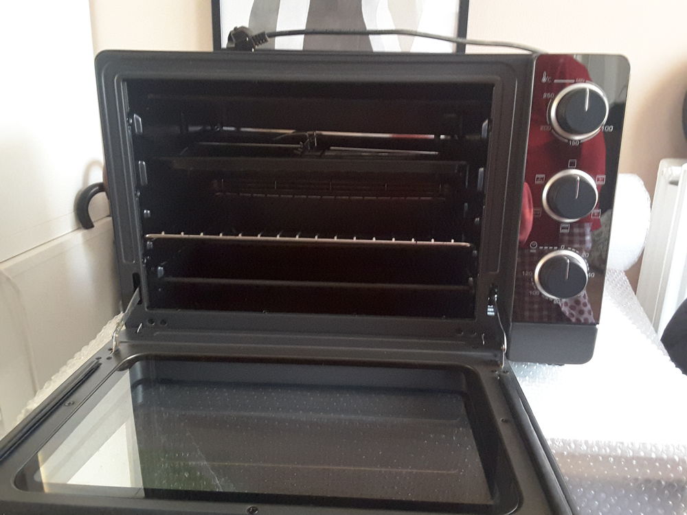 Four &eacute;lectrique Brandt Electrom�nager