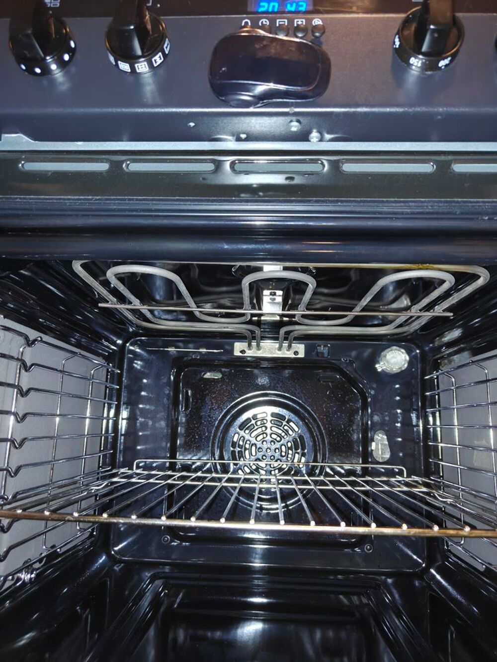 Cuisini&egrave;re induction FAR, 4 foyers + four 70L / Facture Electroménager