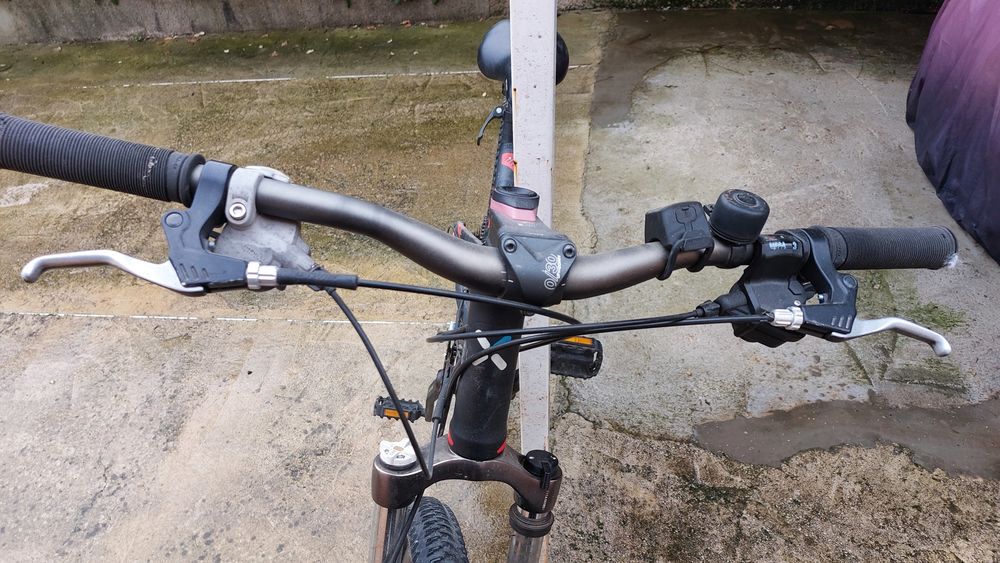 V&eacute;lo VTT Homme BTWIN Vélos