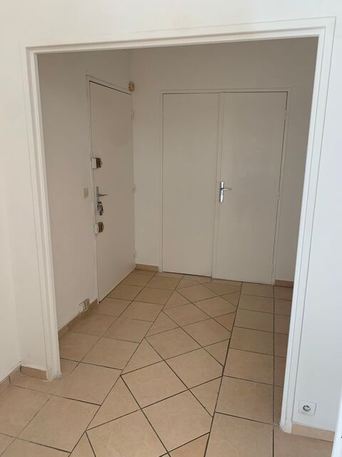  Appartement � louer 3 pi�ces 90 m�