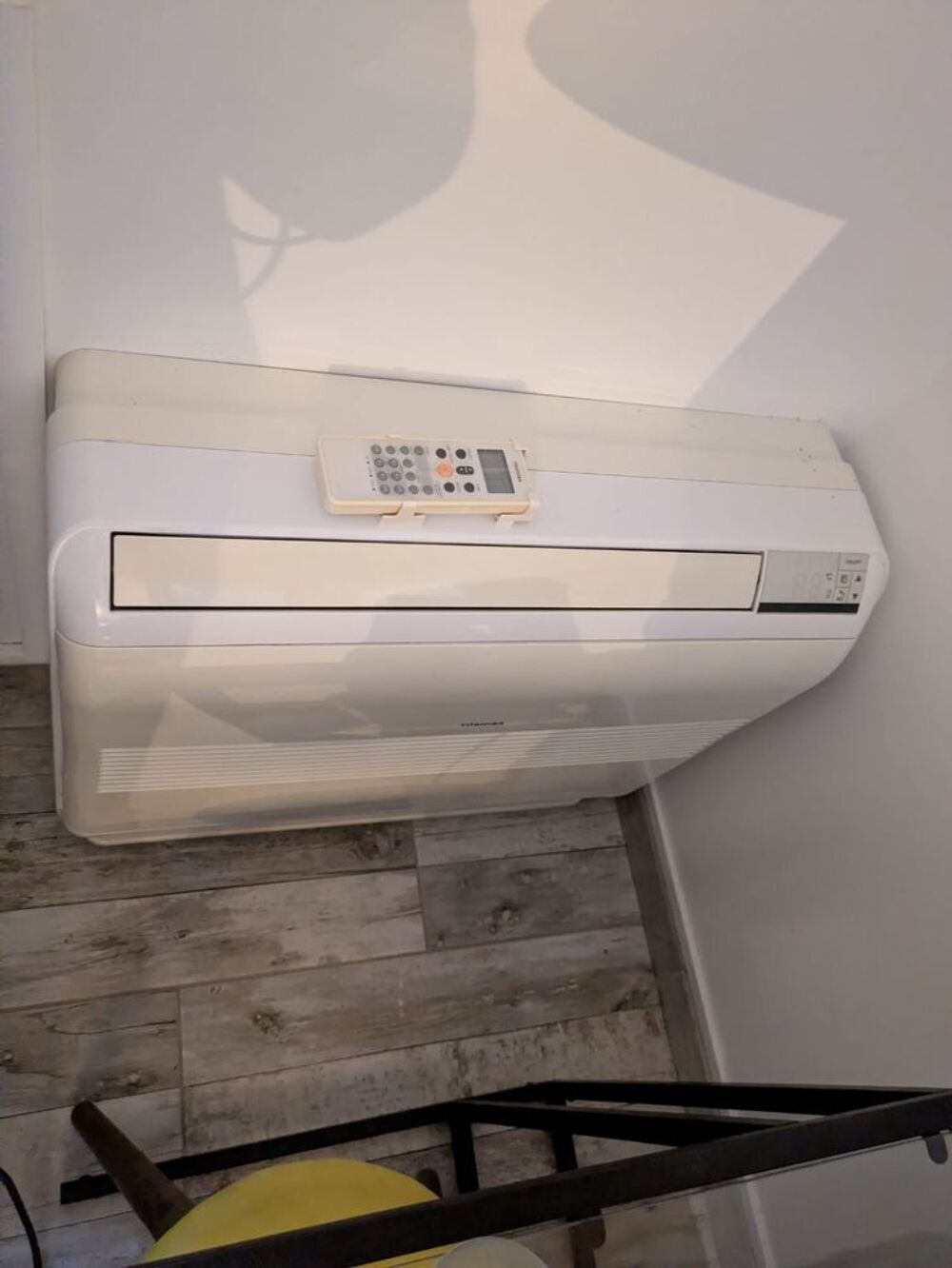 Climatiseur/Chauffage mural Toshiba et unit&eacute; ext&eacute;rieure Electrom�nager