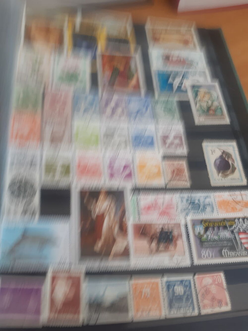 Albums de timbres anciens de 4 g&eacute;n&eacute;rations 