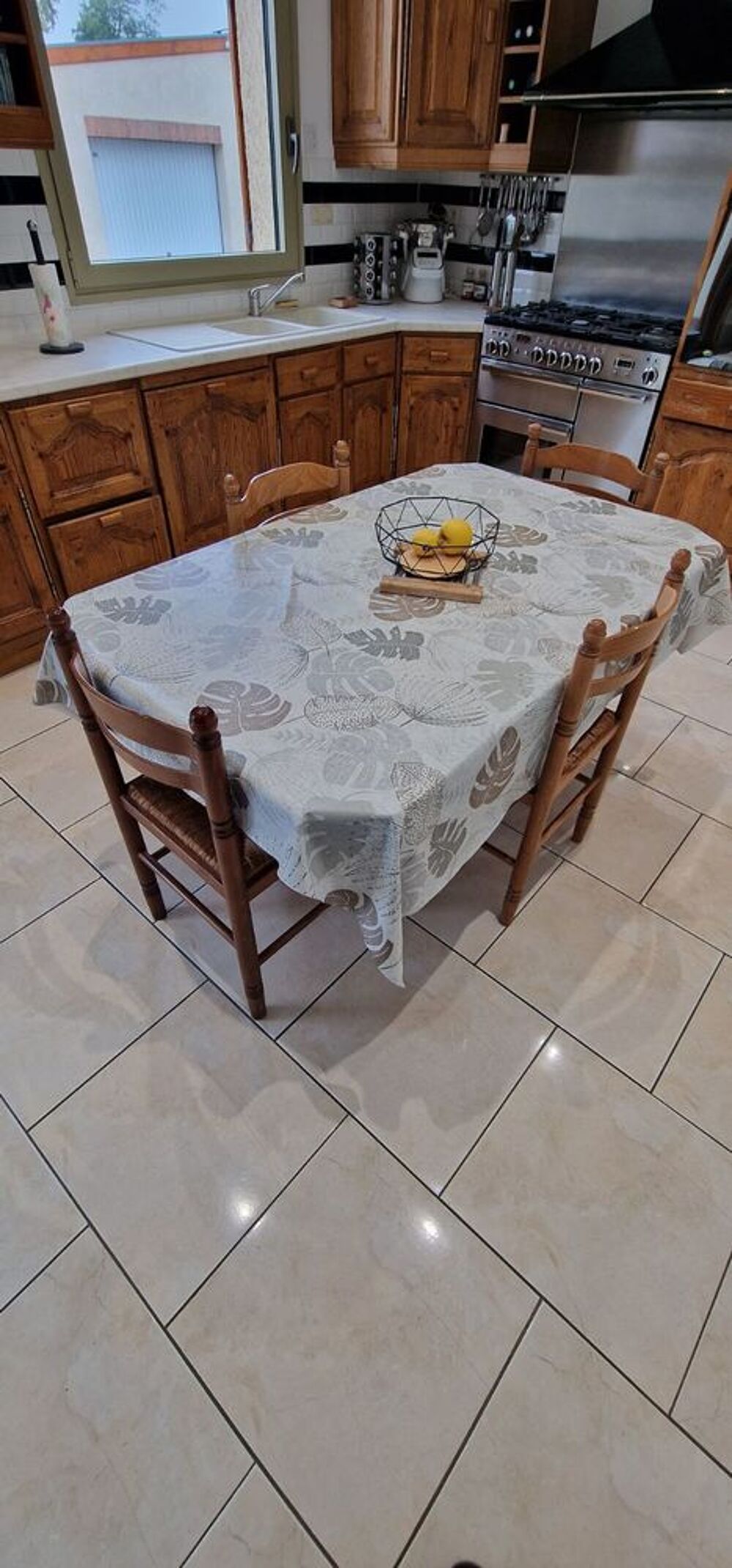 Cuisine &eacute;quip&eacute; Meubles