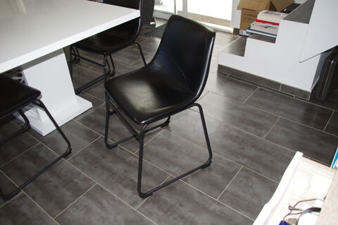 Chaises 160 Montredon-des-Corbires (11)