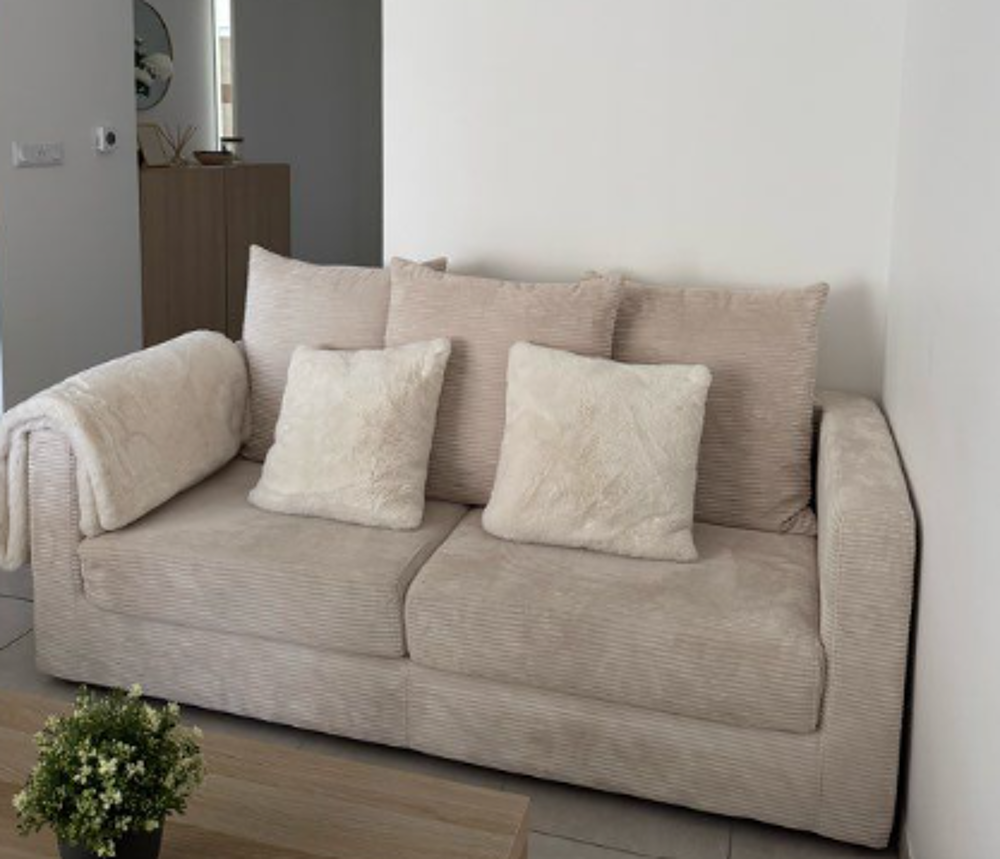 Canap&eacute; beige 3 places convertible - NEUF Meubles