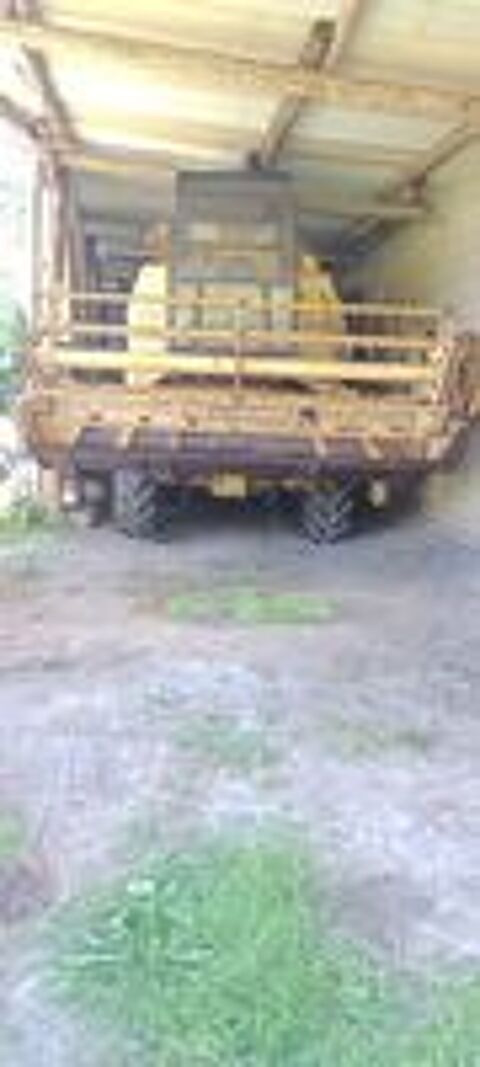   Moissonneuse batteuse New Hollande15-40 
