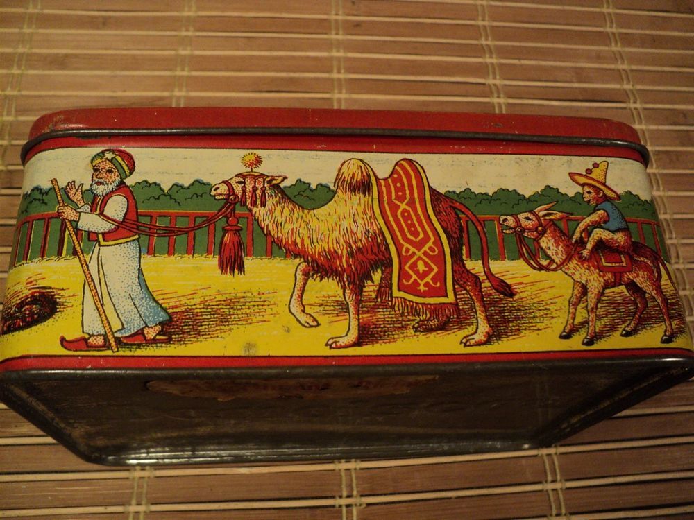 Ancienne Boite Publicitaire Biscuits Damoiseau Th&egrave;me Cirque. 