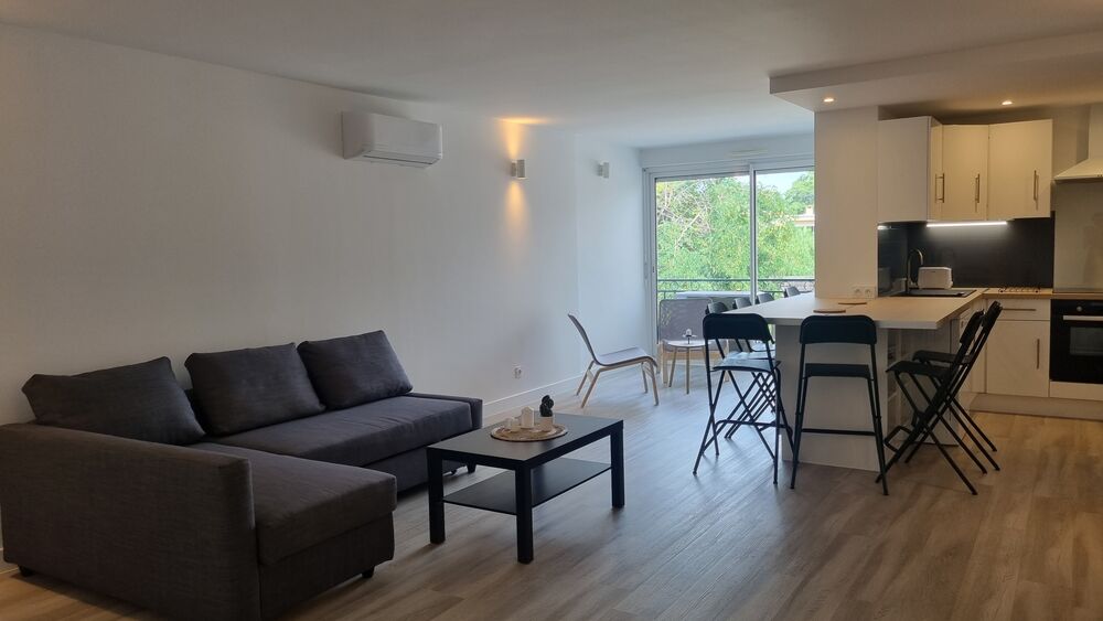 Location Appartement Bel appartement F4 meublé au centre de FRONTIGNAN Frontignan