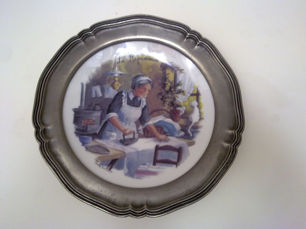 Assiettes murales porcelaine et &eacute;tain Décoration