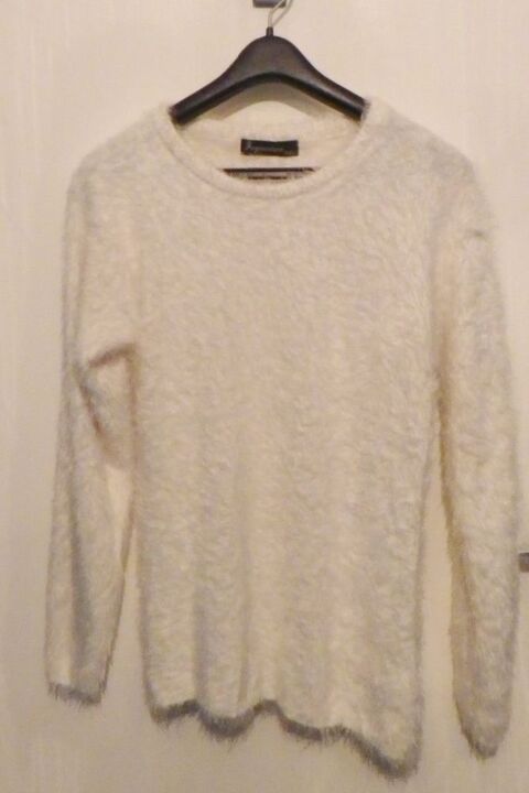 PULL BLANC DUVETEUX T46 XXL 5 Attainville (95)