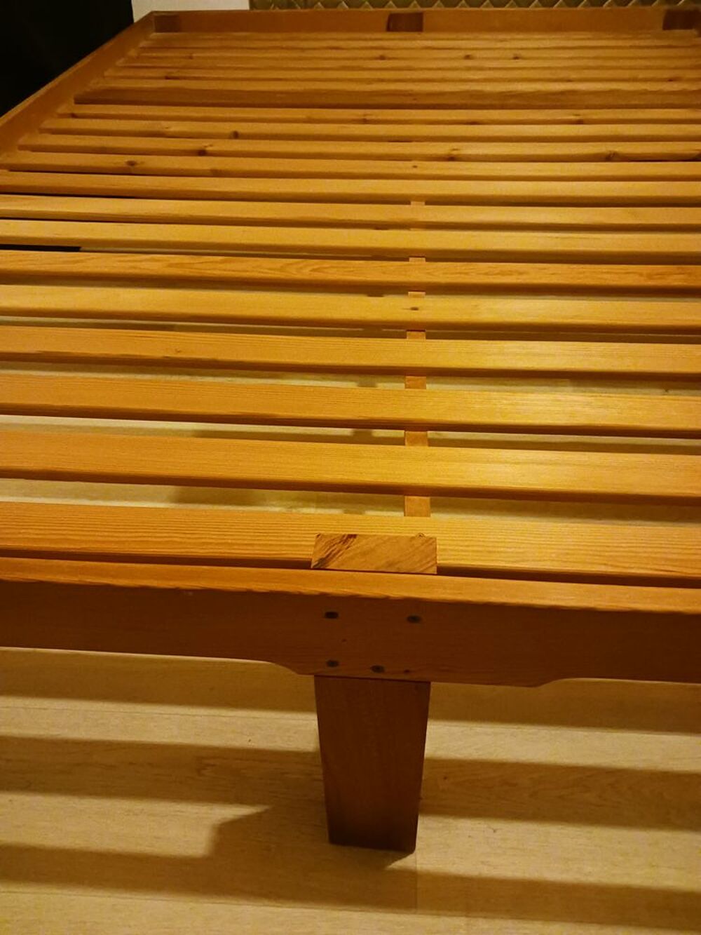 SOMMIER 204x149 cm ET MATELAS Meubles