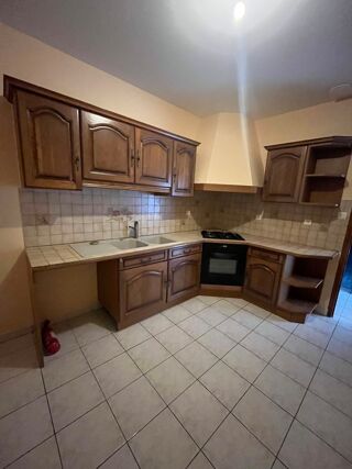  Maison � louer 4 pi�ces 95 m� Saint-eus�be