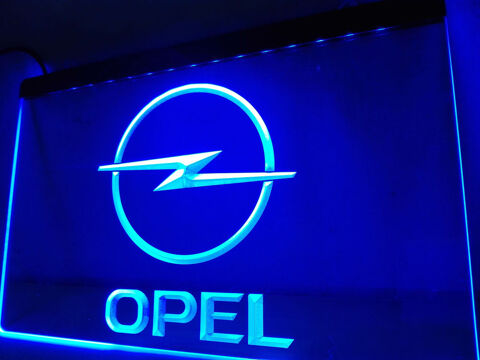 Enseigne lumineuse de voiture Opel
40 Nancy (54)