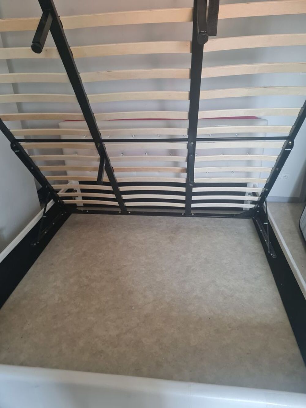 Lit + matelas Meubles