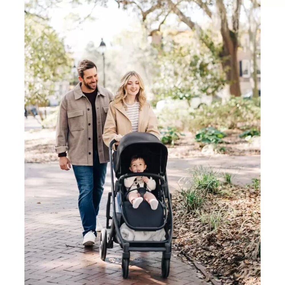 Poussette Uppababy Cruz V2 Travel System with Mesa Car Seat Mobilier enfants