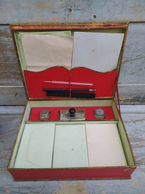Coffret Papeterie Bureau Jouet Ancien JL Paris ca1930
38 Loches (37)