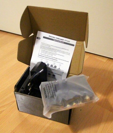 
HUIOP Pr�ampli Phono Ultra-Compact avec Commandes de Niveau 12 Eybens (38)