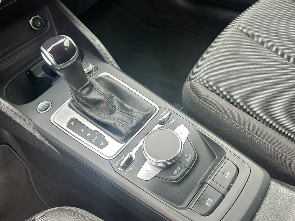 Q2 35 TFSI 150 S tronic 7 S line 2022 occasion Binche