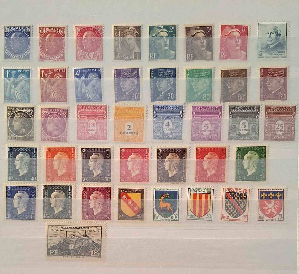 S&eacute;rie de timbres de collection de France B 