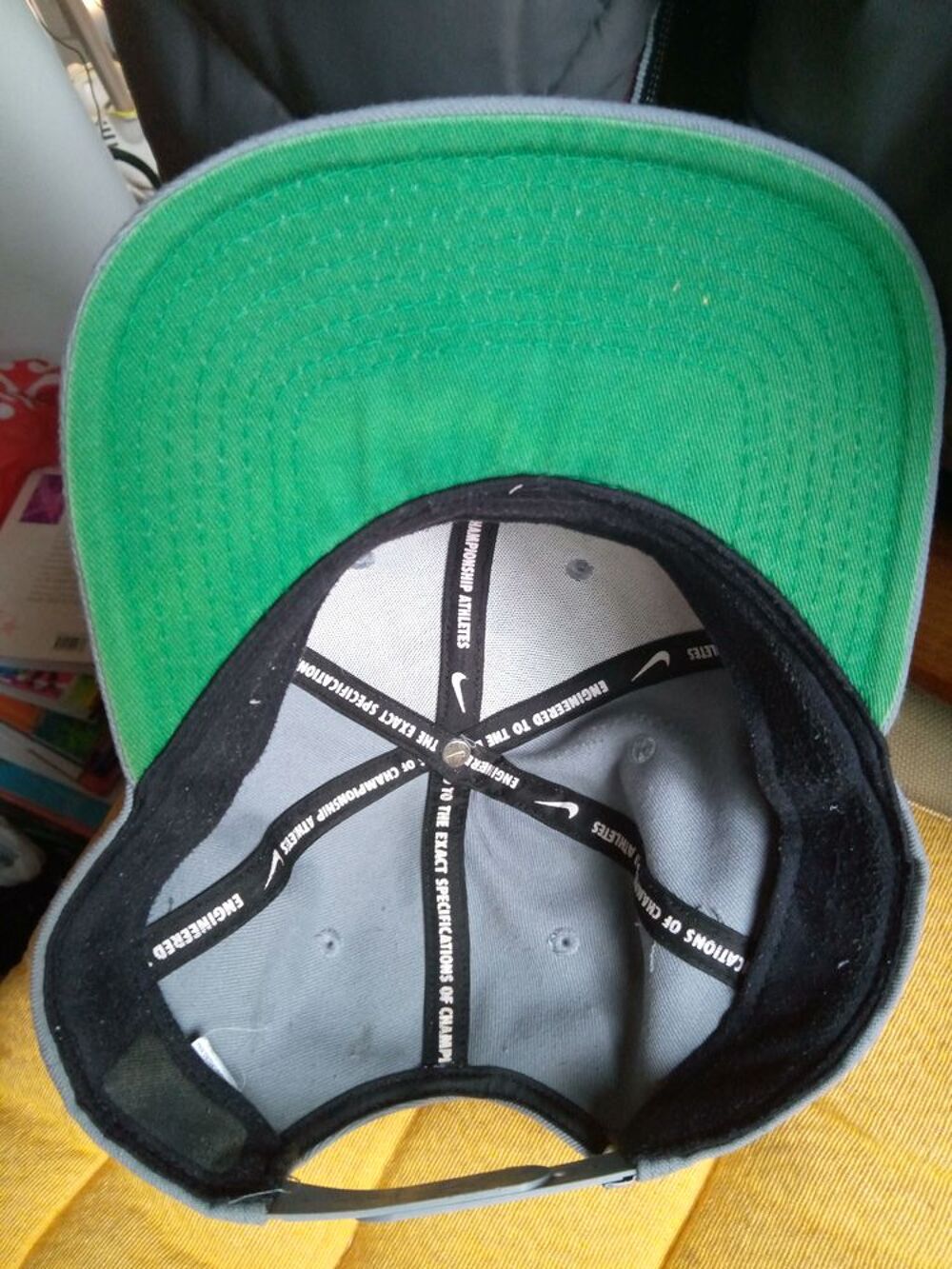 casquette Nike grise - broderie &eacute;paisse Vêtements
