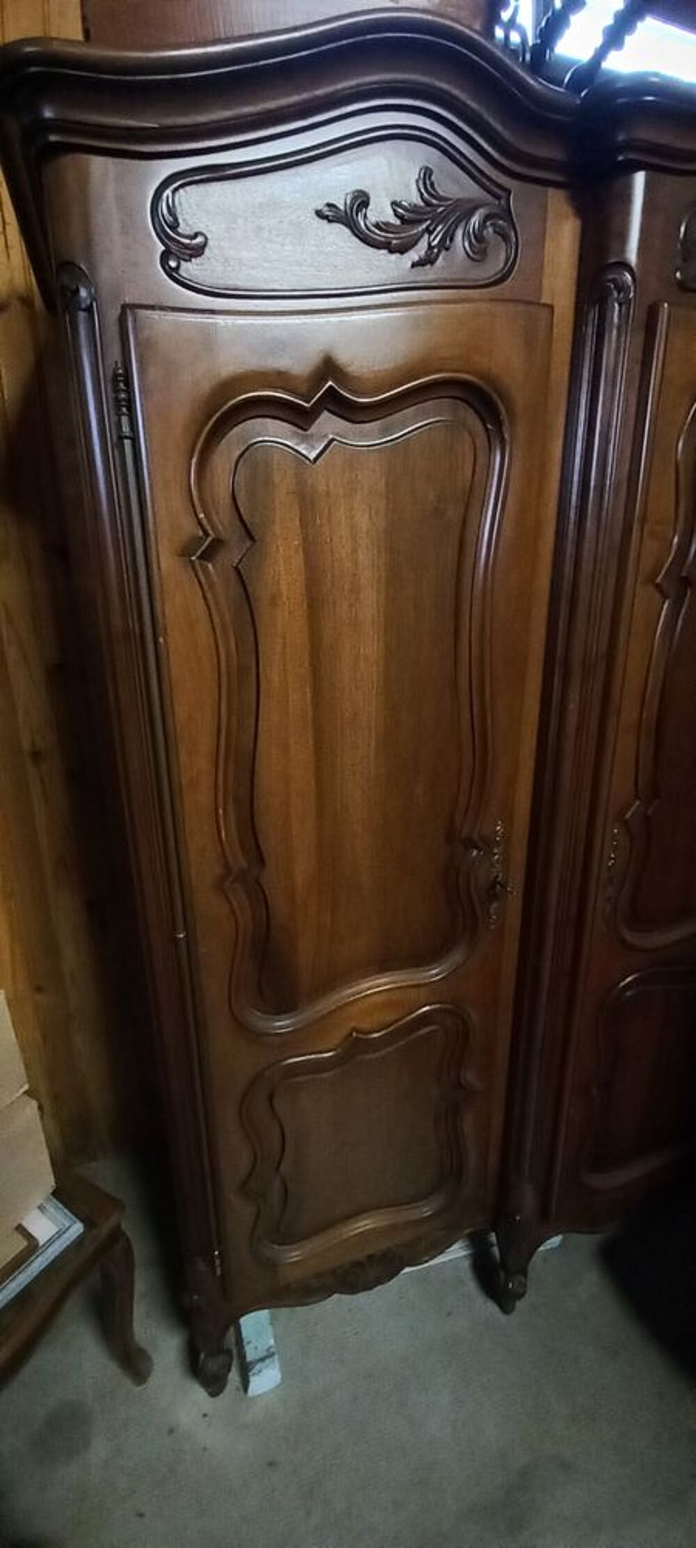 armoire copie d'ancien noyer Meubles