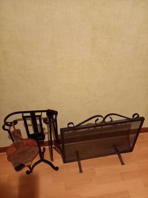 acceoire Chemin�e Chambles (42)